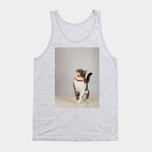 curious cat looking up Tank Top